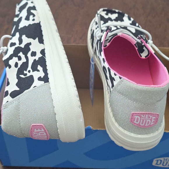 Hey Dude Womens  Cow-girl Sparkle Slip-On Sneakers in Black, White & Pink - Picture 3 of 7